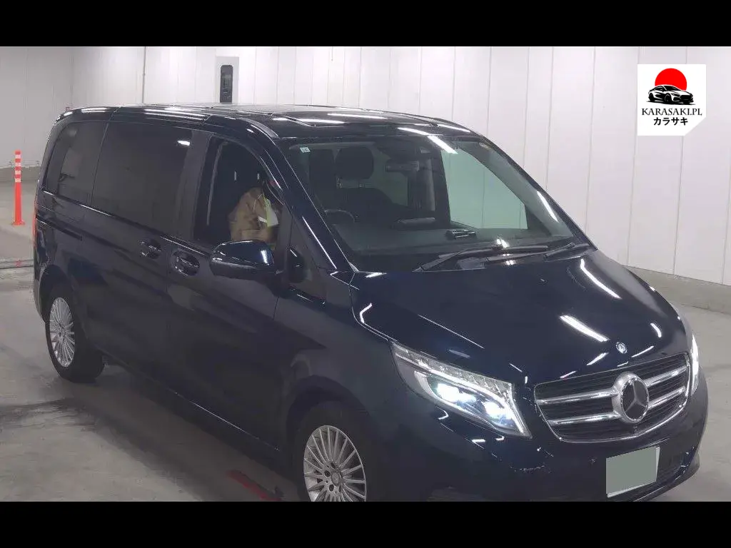 Mercedes Benz V-Class 2017 z aukcji japońskiej