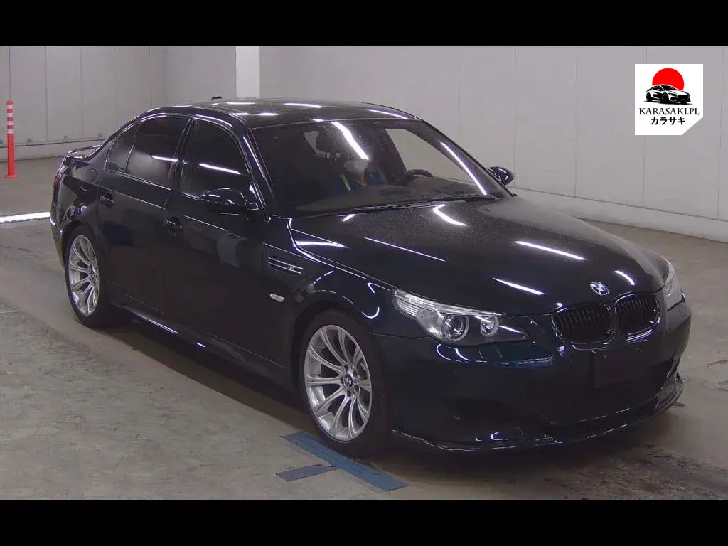 BMW M5 2006 z aukcji japońskiej