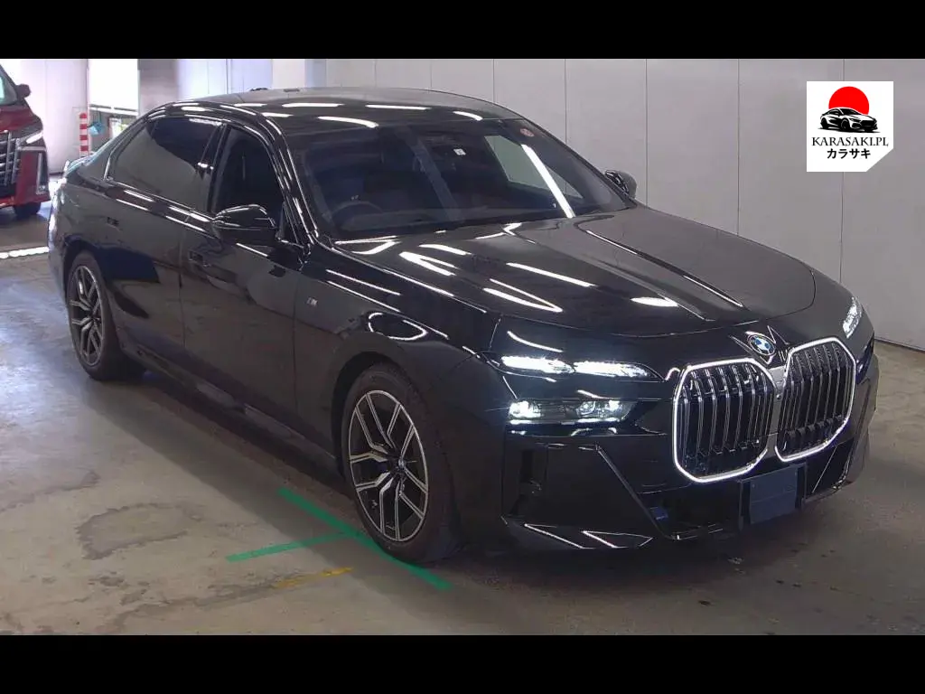 BMW 7 Series 2023 z aukcji japońskiej