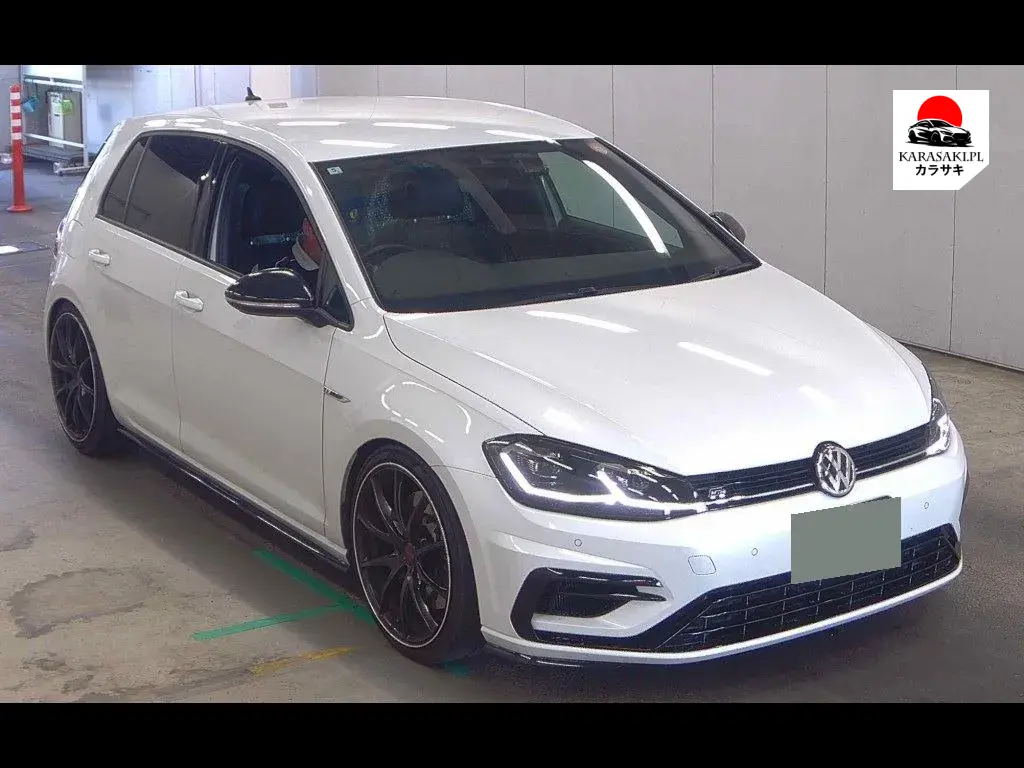 Volkswagen Golf R 2017 z aukcji japońskiej
