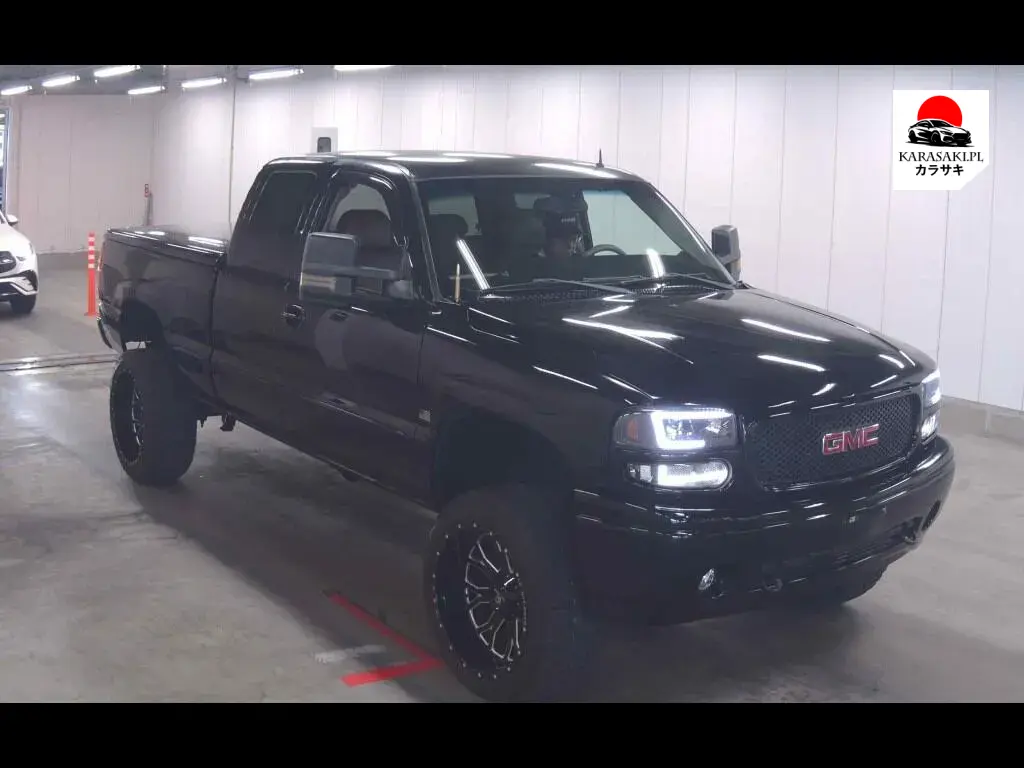 GMC Siera 2004 z aukcji japońskiej
