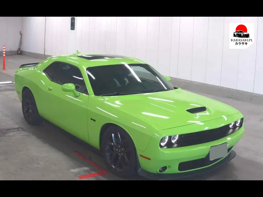 Dodge Challenger 2026 z aukcji japońskiej