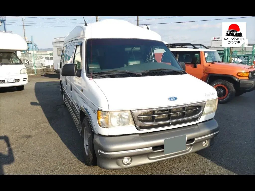 Ford E-150 1997 z aukcji japońskiej