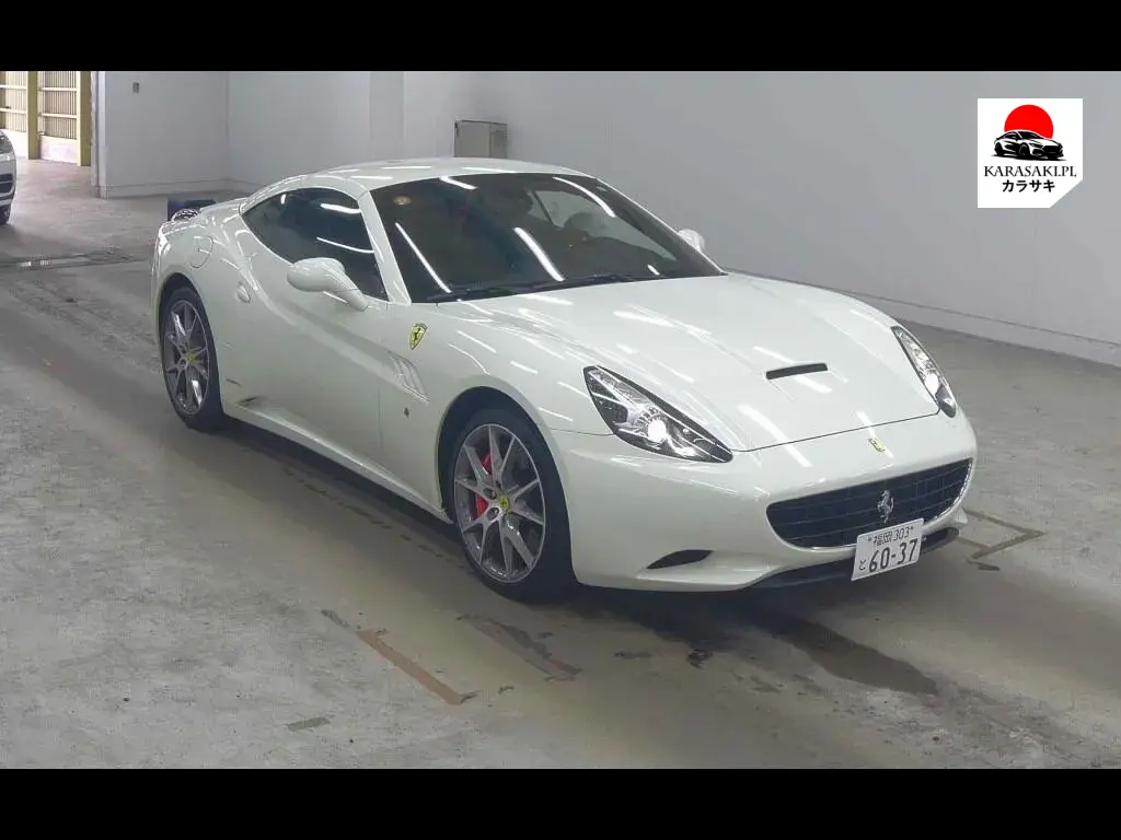 Ferrari California 2011 з японського аукціону