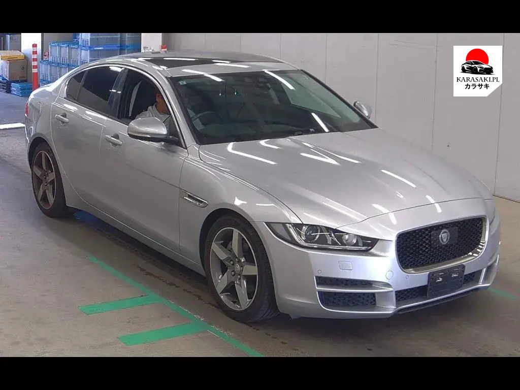 Jaguar Xe 2019 з японського аукціону