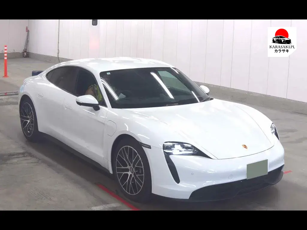 Porsche Taycan 2023 з японського аукціону