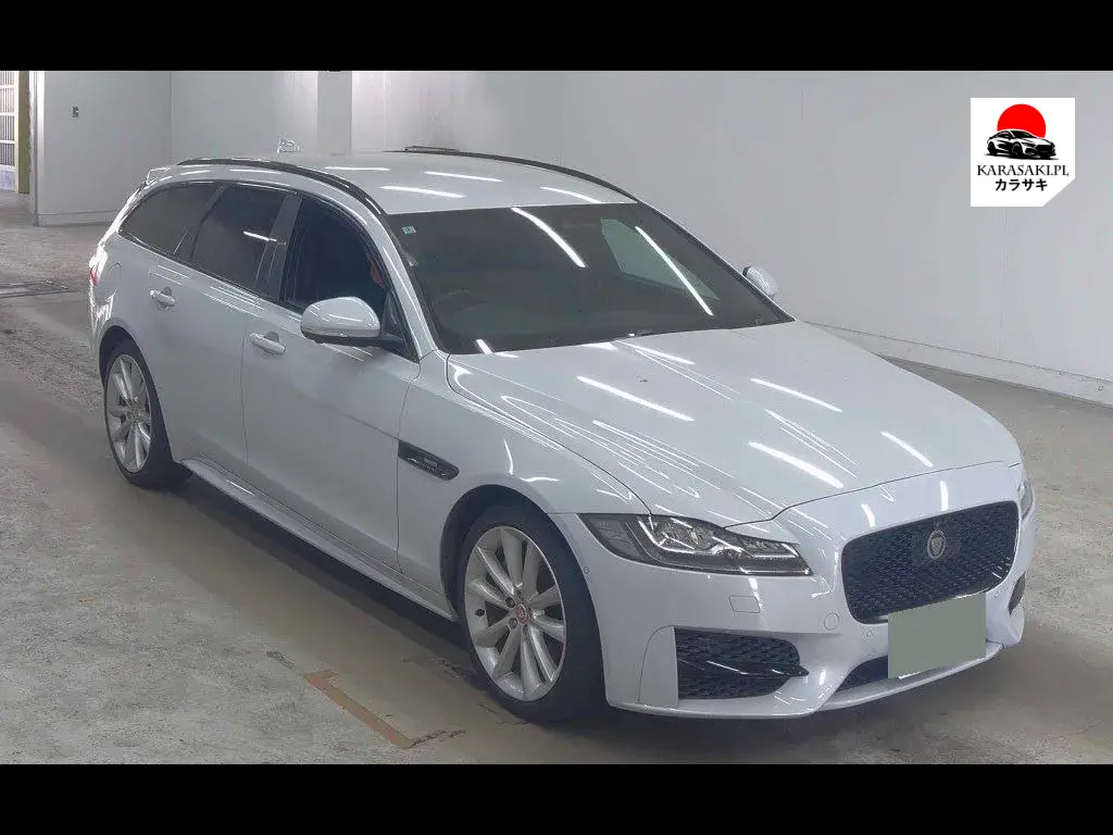 Jaguar XF Sportbrake 2020 z aukcji japońskiej