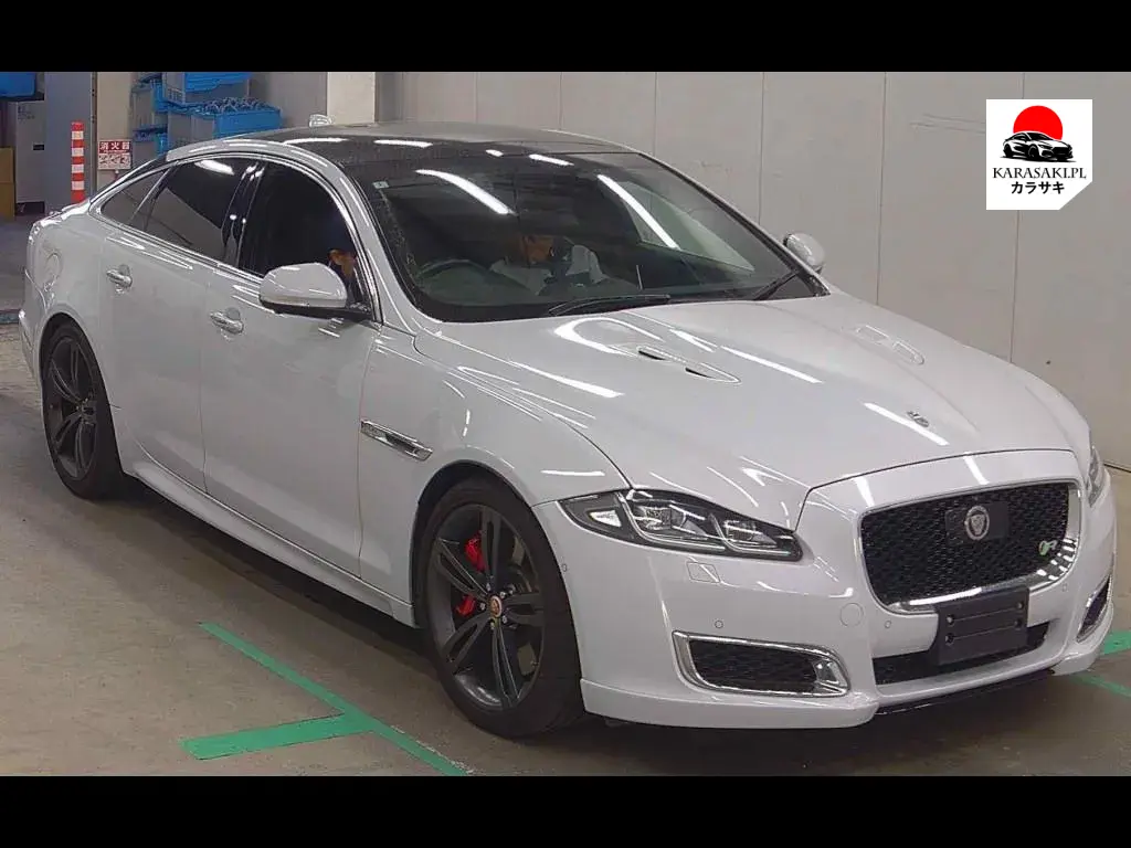 Jaguar XJ 2017 z aukcji japońskiej