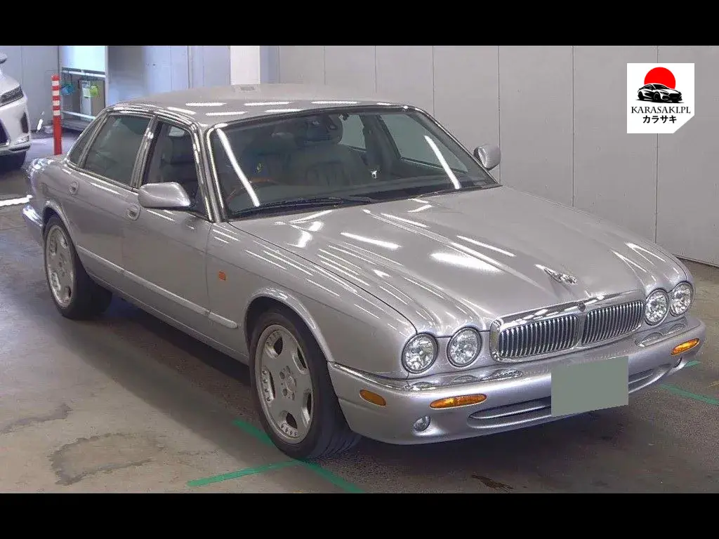 Jaguar XJ 2003 z aukcji japońskiej