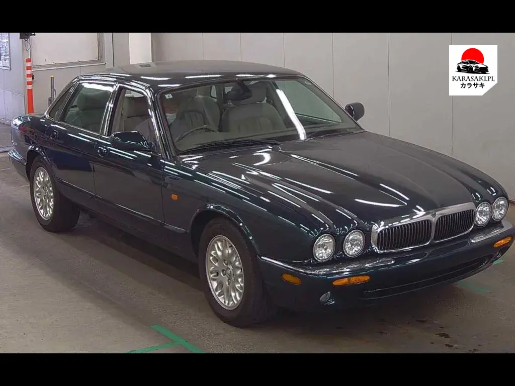 Jaguar XJ 2001 z aukcji japońskiej
