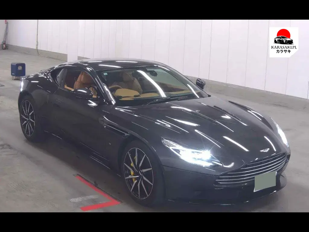 Aston Martin DB11 2017 з японського аукціону