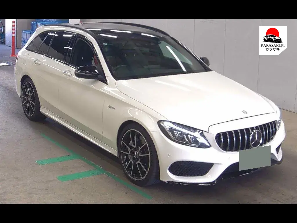 Mercedes AMG C-Class Stationwagon 2017 з японського аукціону