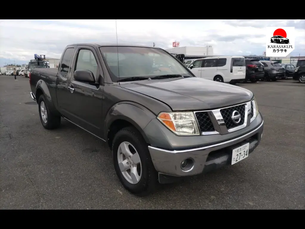America Nissan Frontier 2010 z aukcji japońskiej