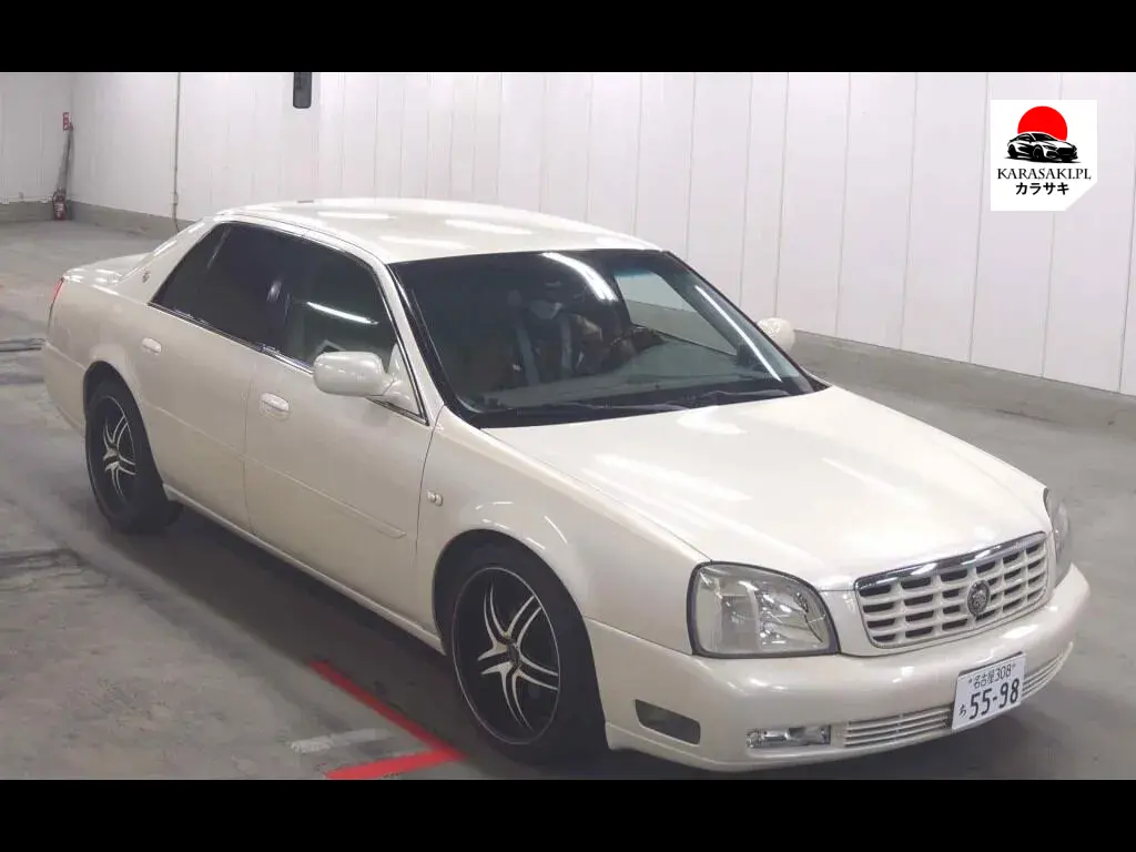 Cadillac De Ville 2001 z aukcji japońskiej