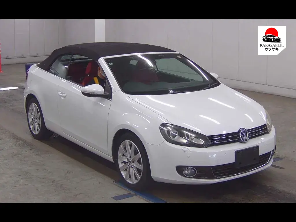 Volkswagen Golf Cabriolet 2011 z aukcji japońskiej
