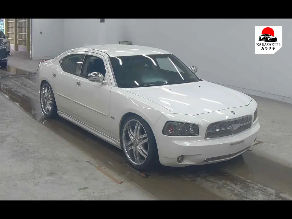 Dodge Charger 2009 z aukcji japońskiej