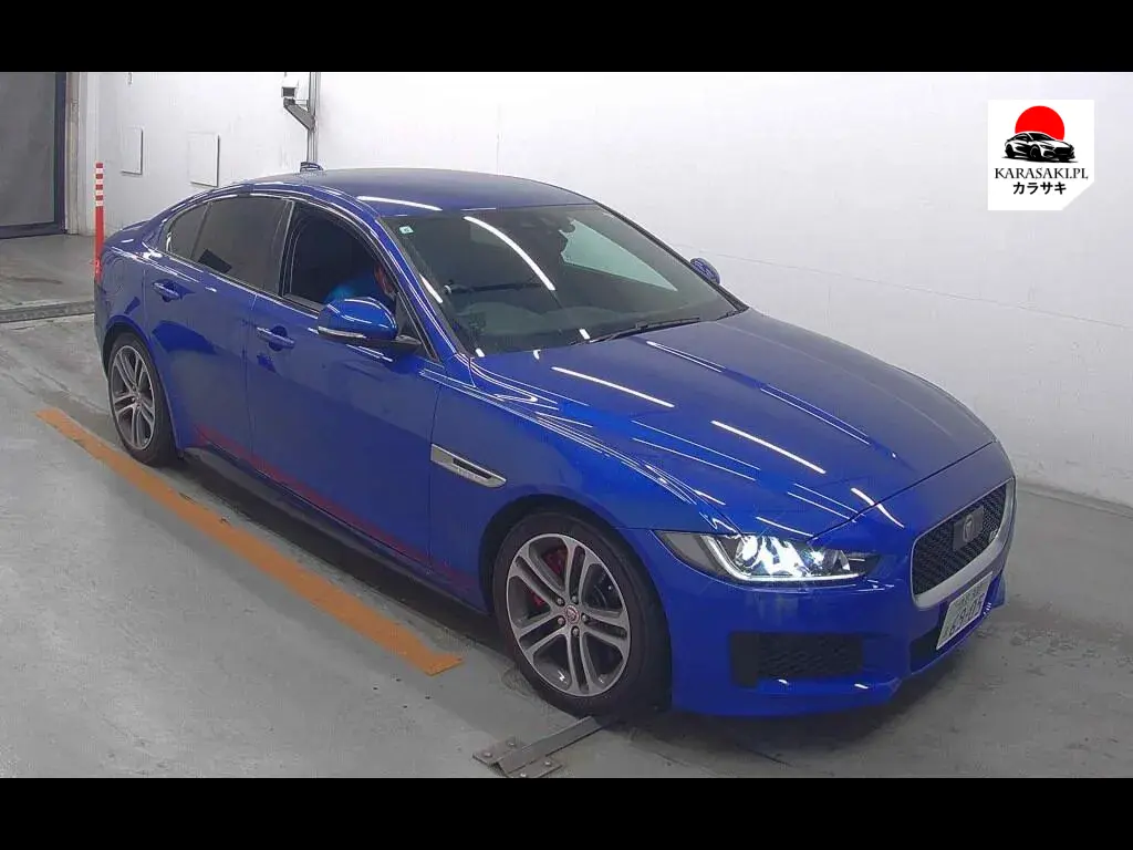 Jaguar Xe 2018 з японського аукціону