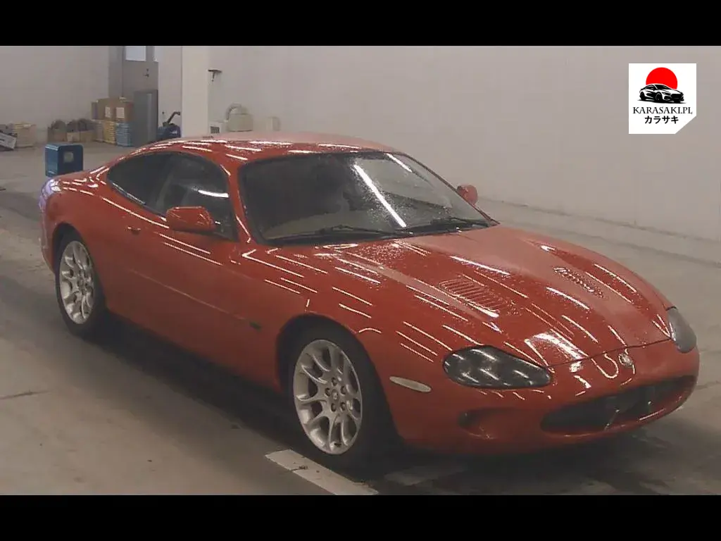 Jaguar XK 1999 z aukcji japońskiej
