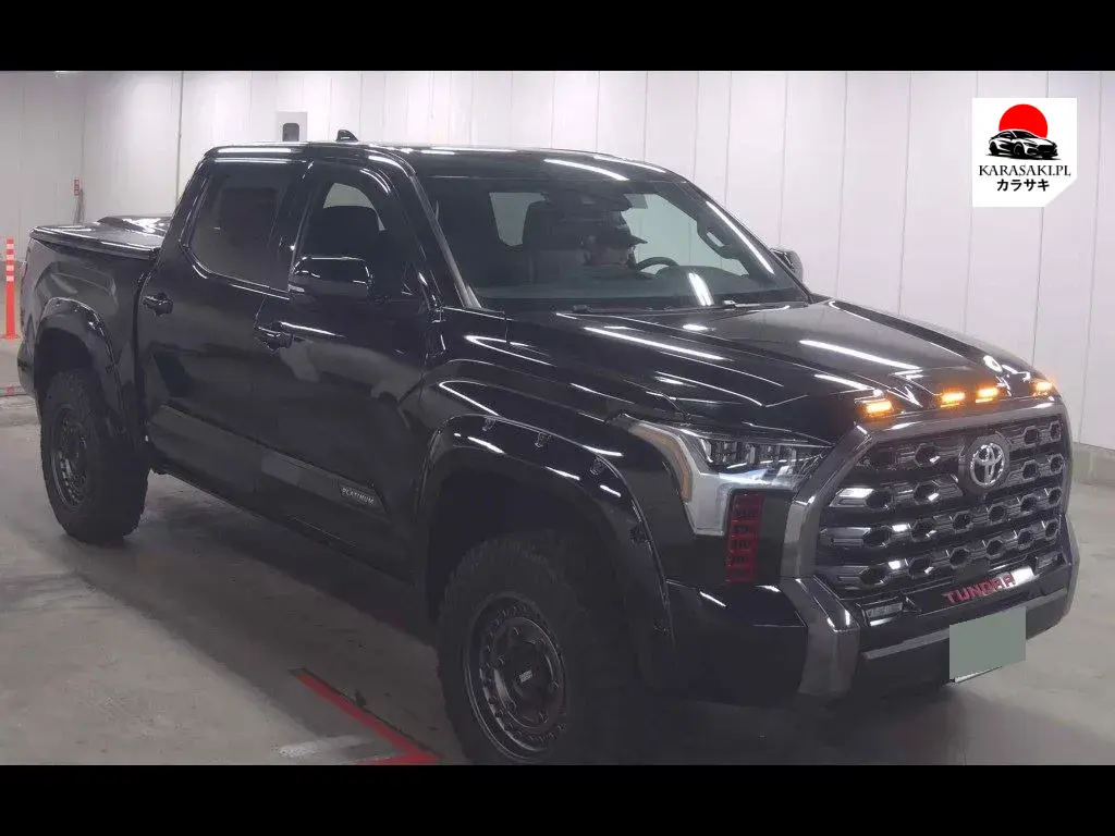 America Toyota Tundra 2025 z aukcji japońskiej