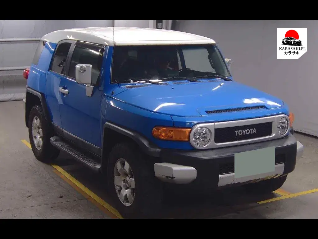 America Toyota FJ Cruiser 2009 z aukcji japońskiej