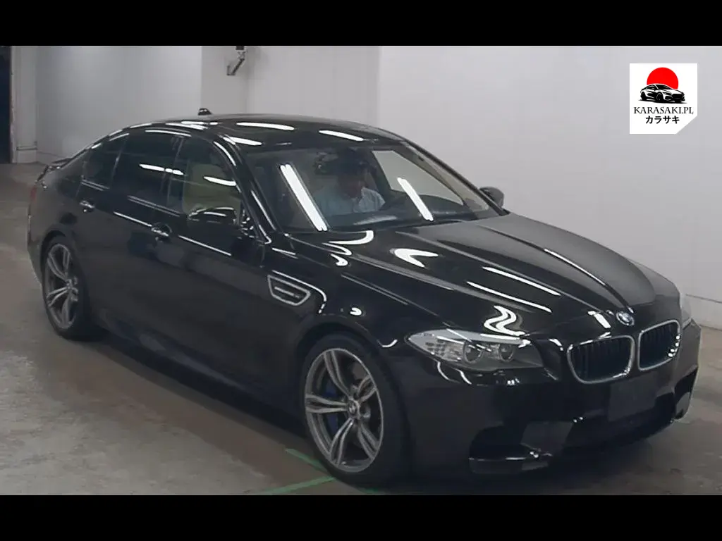 BMW M5 2012 z aukcji japońskiej