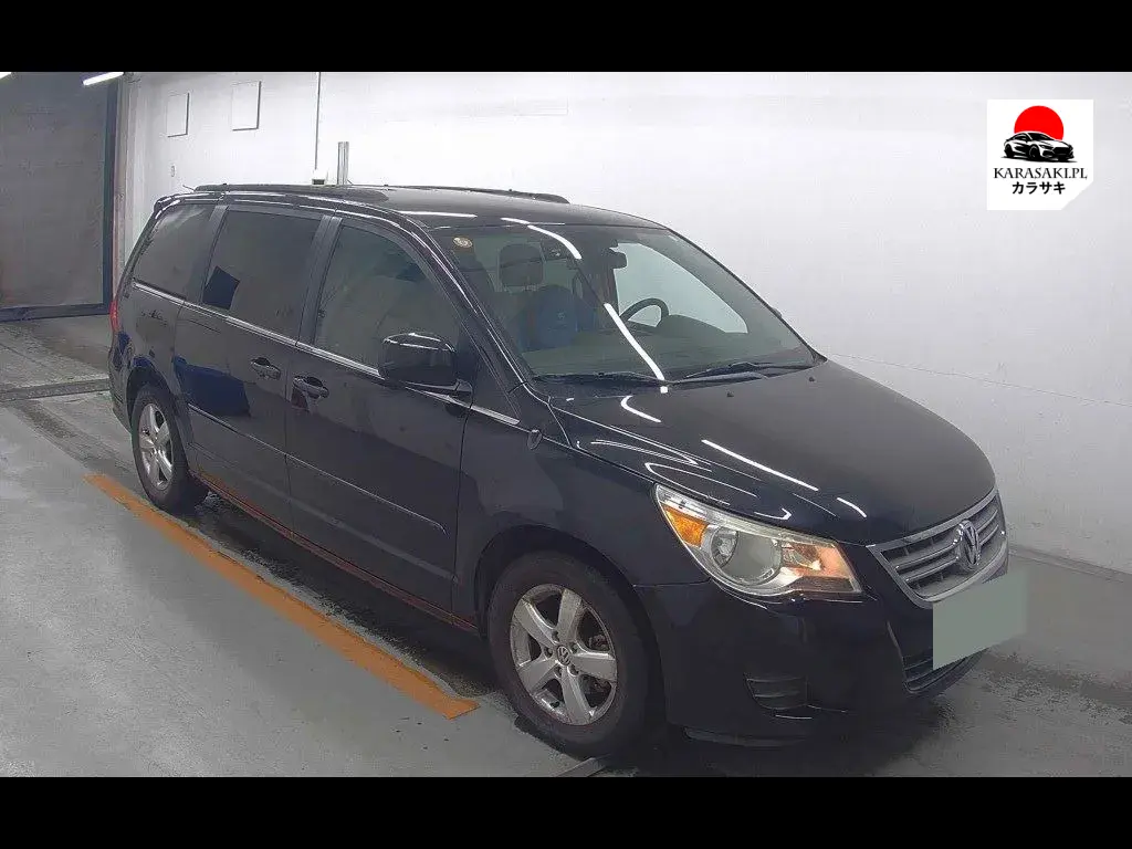 Volkswagen Routan 2012 z aukcji japońskiej