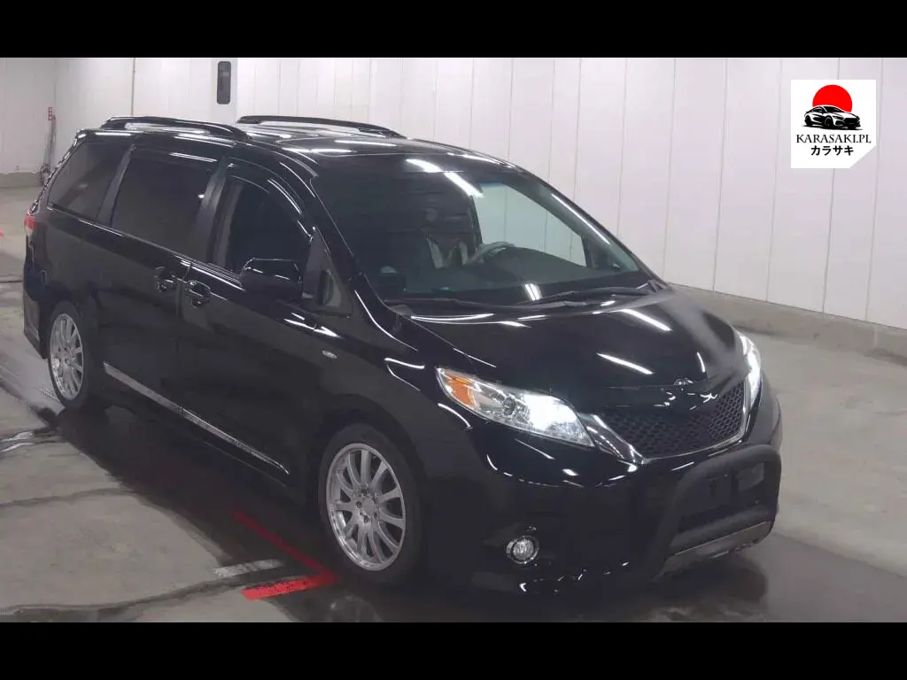 America Toyota Sienna 2011 z aukcji japońskiej