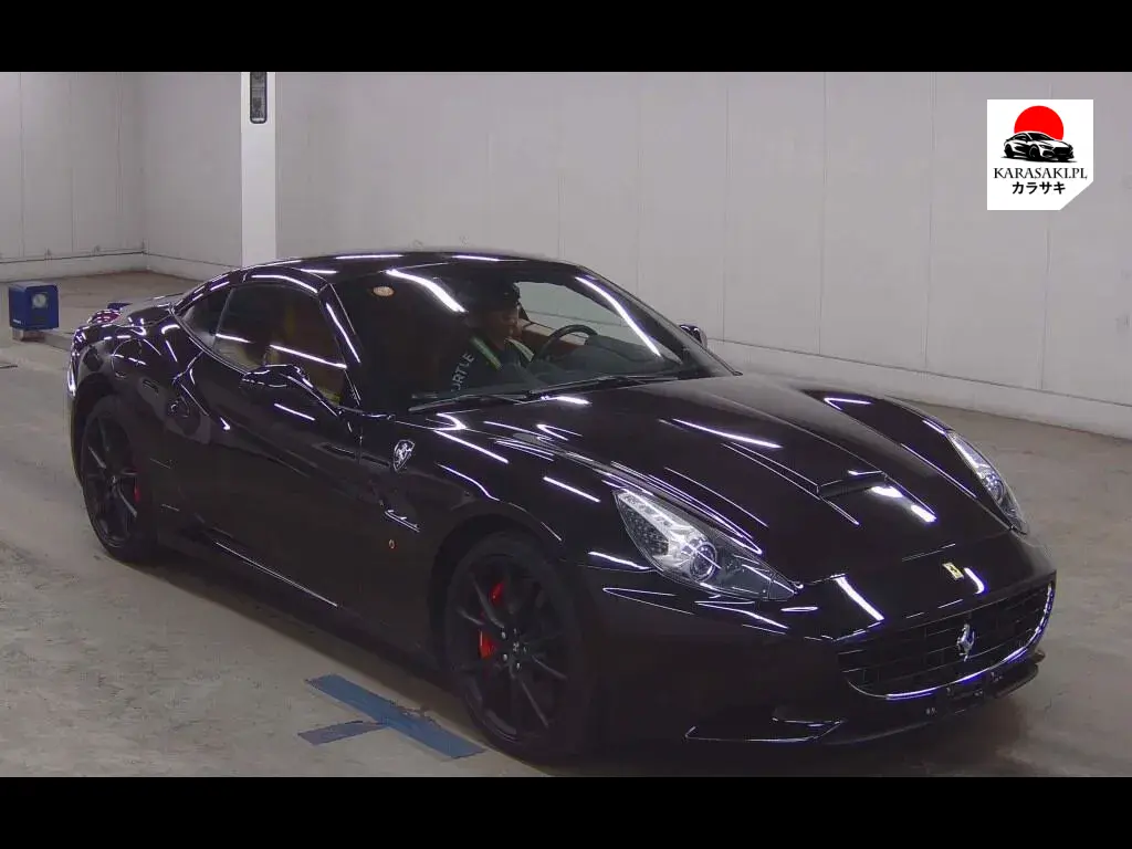 Ferrari California 2009 з японського аукціону