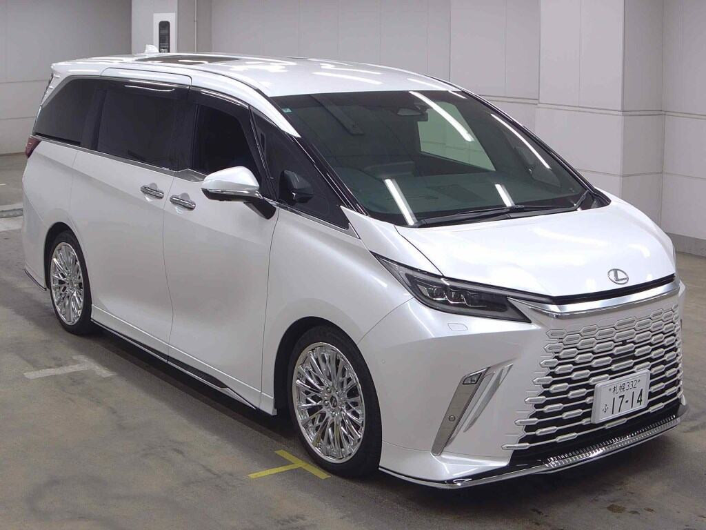 Lexus LM 2024 z aukcji japońskiej