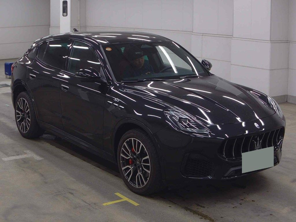 Maserati Grecale 2023 z aukcji japońskiej