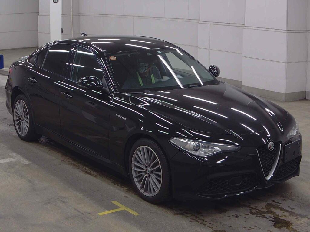 Alfa Romeo Giulia 2019 z aukcji japońskiej