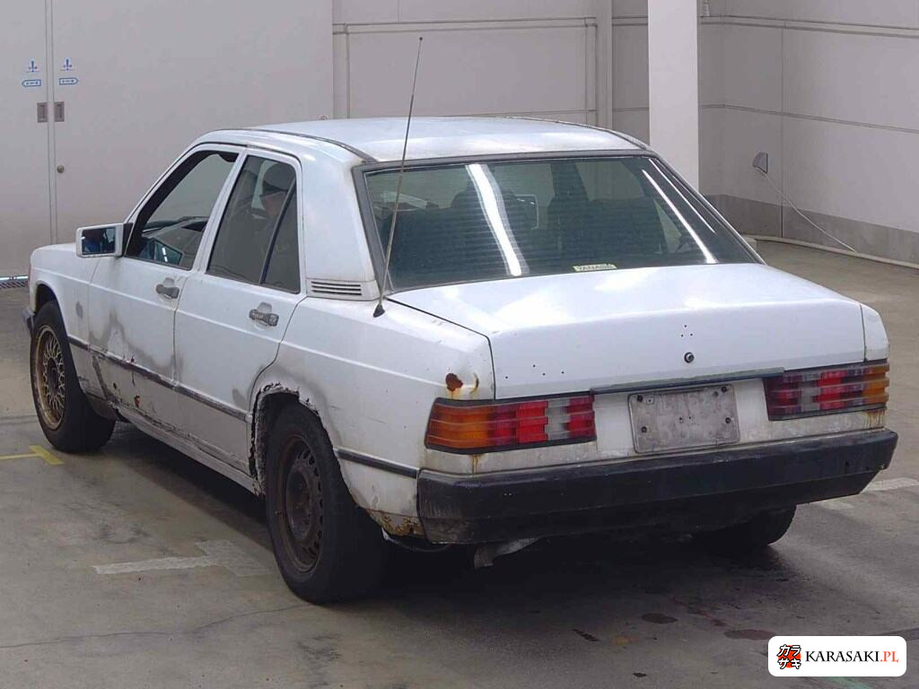 1987 Mercedes-Benz 190 Class 2