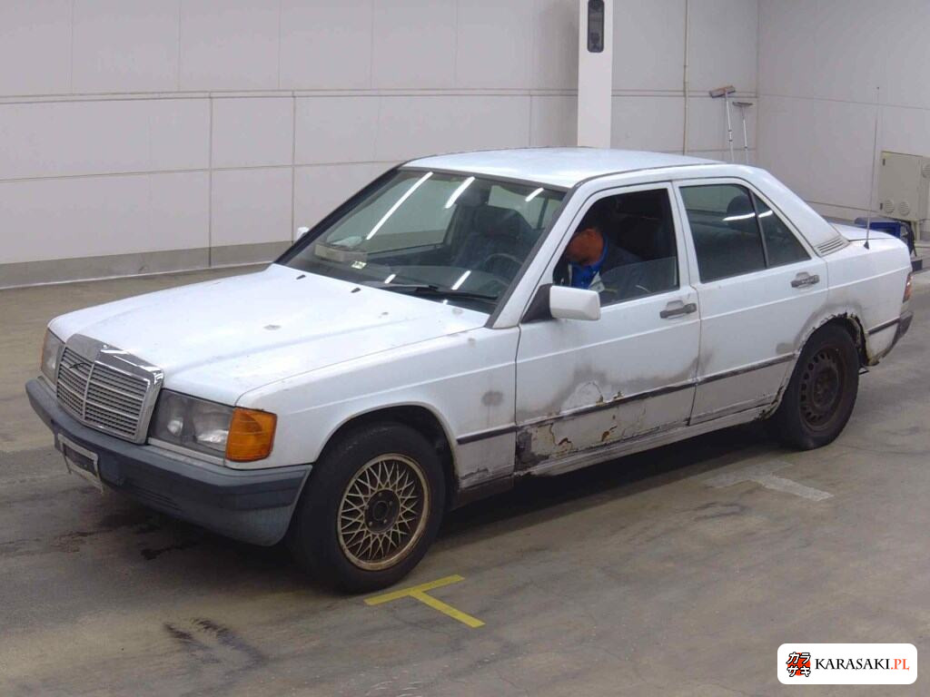 1987 Mercedes-Benz 190 Class 3