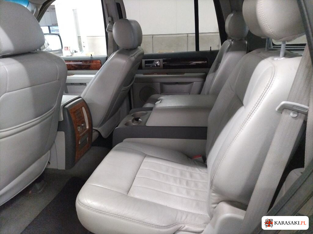 2010 Lincoln Navigator 4WD 6