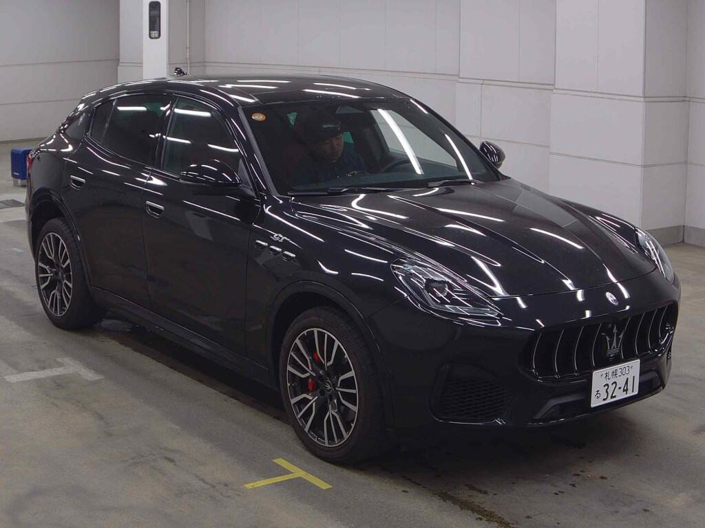 Maserati Grecale 2023 z aukcji japońskiej