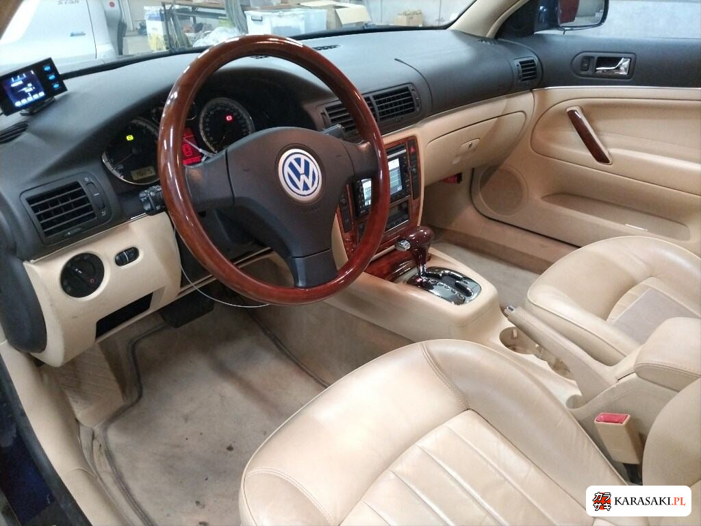 2002 Volkswagen Passat 4D 4WD W8 4MOTION 5