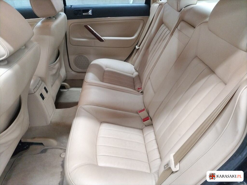 2002 Volkswagen Passat 4D 4WD W8 4MOTION 6