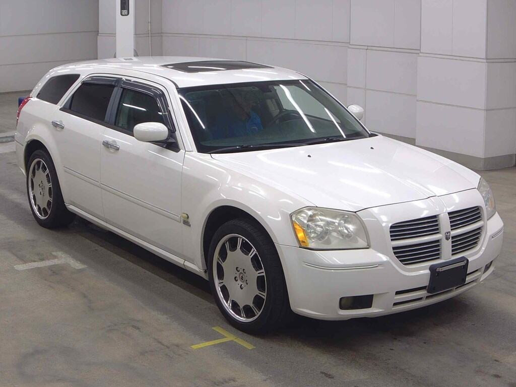 Dodge Magnum 2007 z aukcji japońskiej