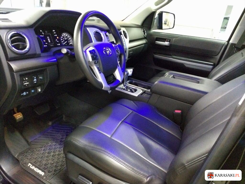America Toyota Tundra 2020 z aukcji japońskiej