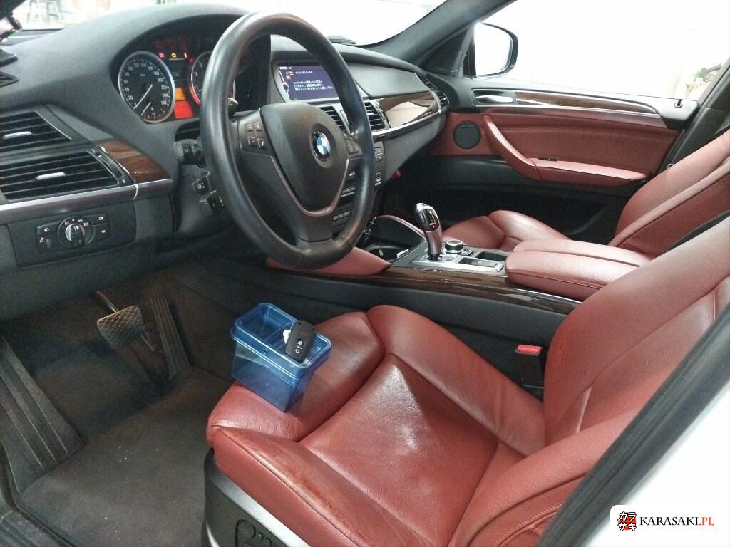 2013 BMW X6 4WD Xdrive 50I 5