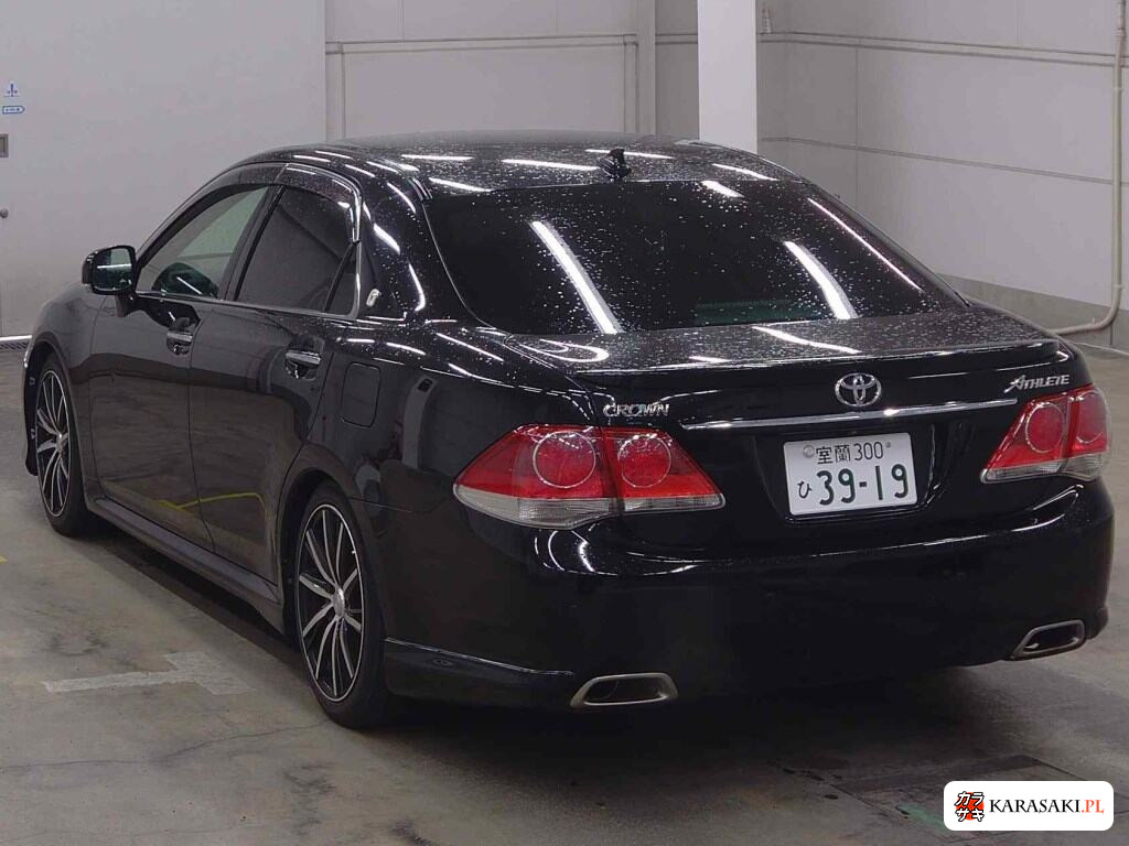 2012 Toyota Crown 4D 4WD 2.5 Athlete I-Four Premium Edition 2