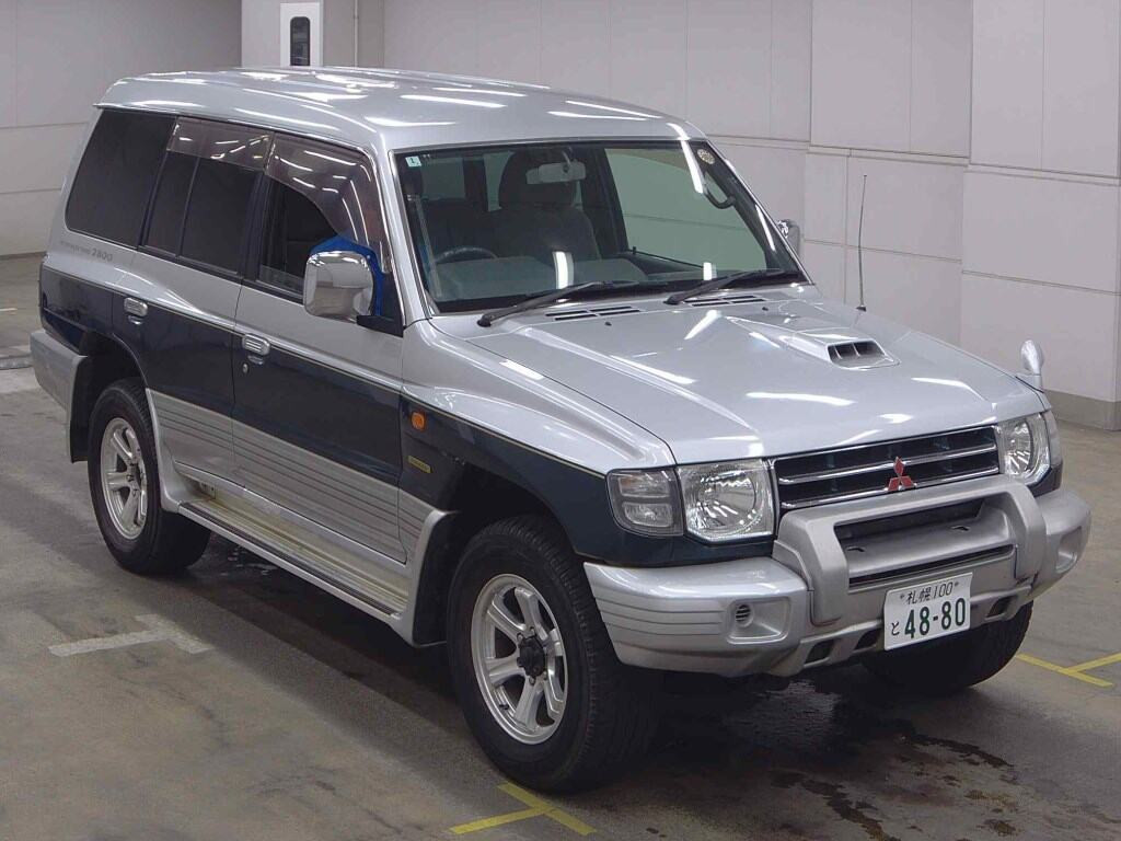 Mitsubishi Pajero 1998 z aukcji japońskiej
