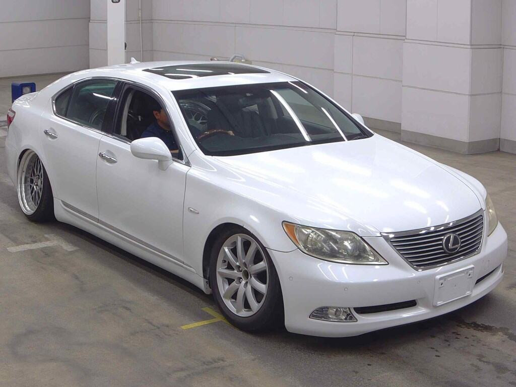 Lexus LS 2006 z aukcji japońskiej