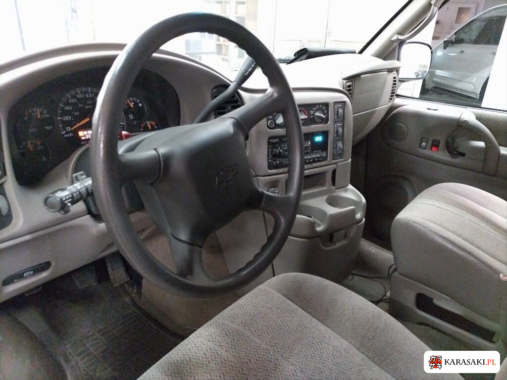 2002 Chevrolet Astro 4WD 3