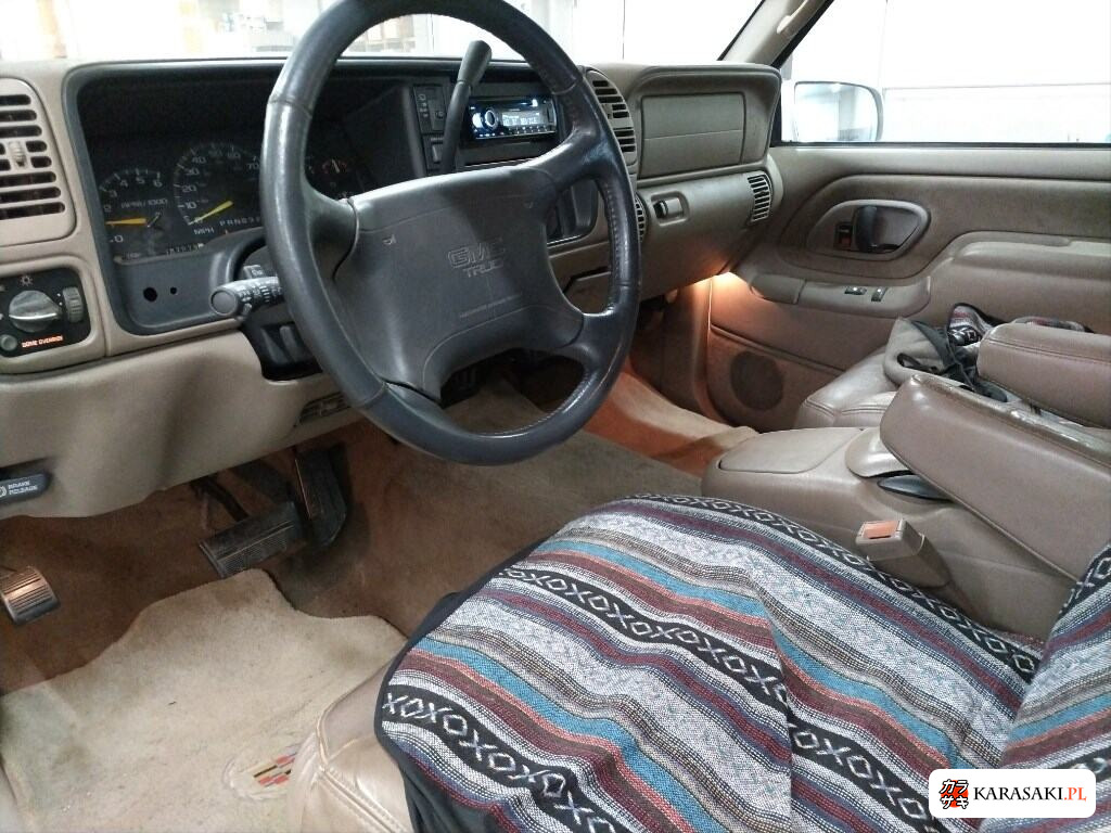 2002 GMC Yukon 5D 4WD 5