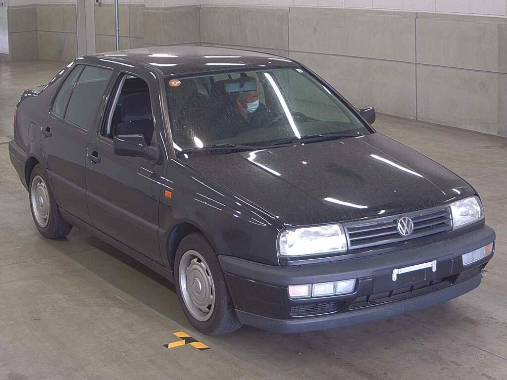 Volkswagen Vento 1993 z aukcji japońskiej