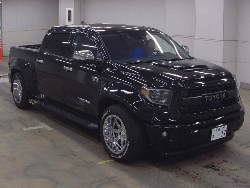 America Toyota Tundra 2020 z aukcji japońskiej