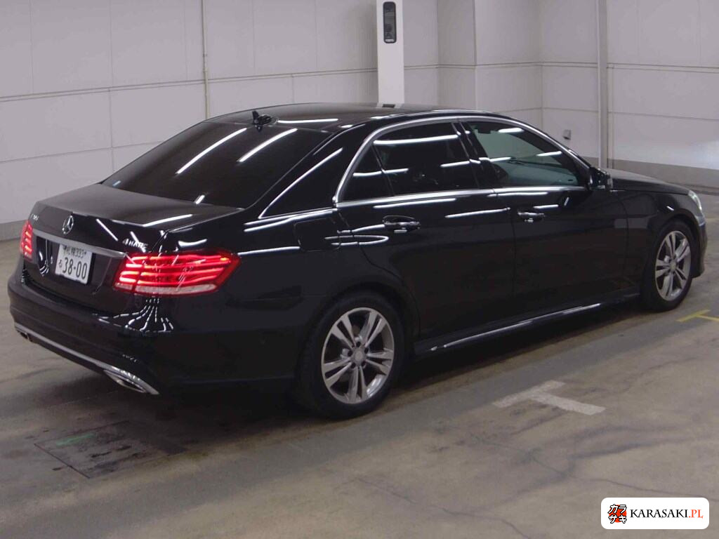 2013 Mercedes-Benz E-Class 4D 4WD E300 4MATIC Avantgarde AMG Sports P 4