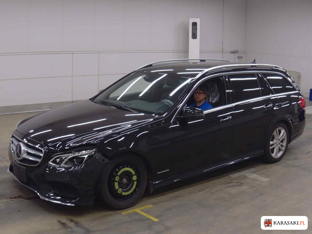 2015 Mercedes-Benz E-Class Stationwagon 4WD E300 4MATIC Avantgarde AMG 3