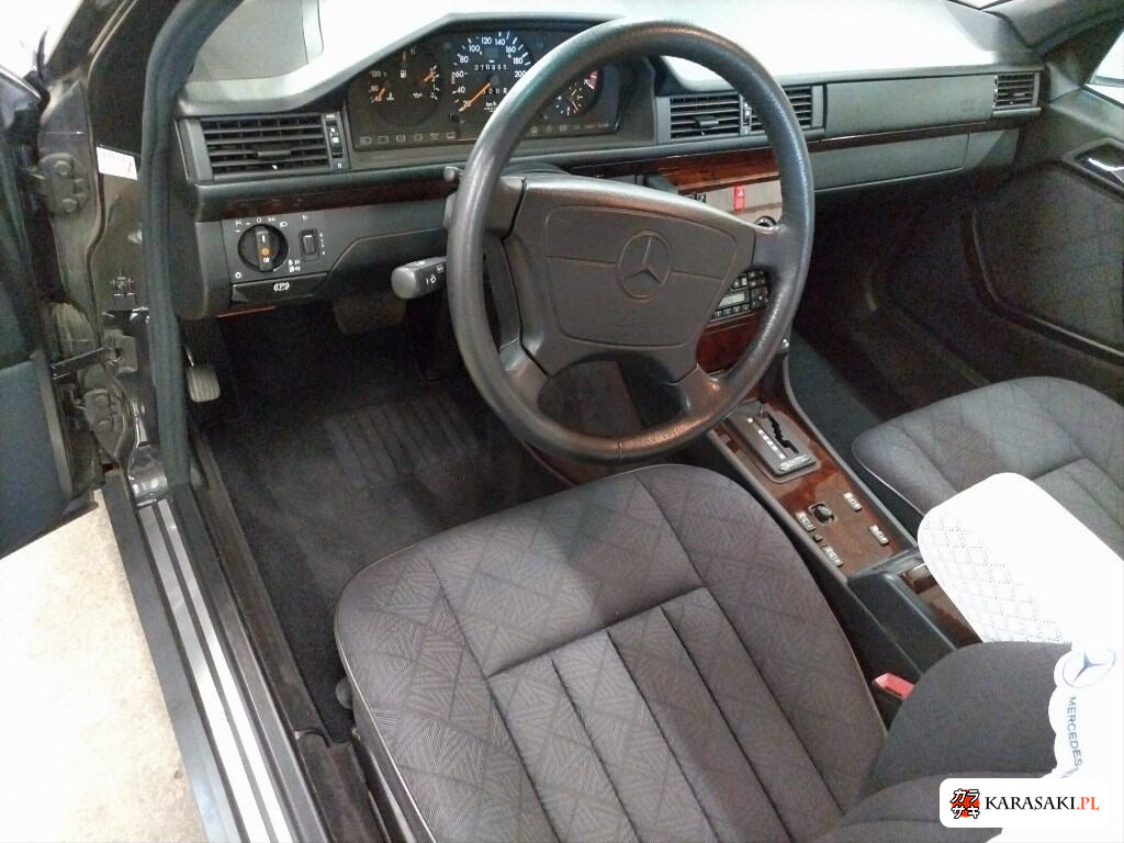 1994 Mercedes-Benz E-Class 4D 4WD E300 4MATIC 5